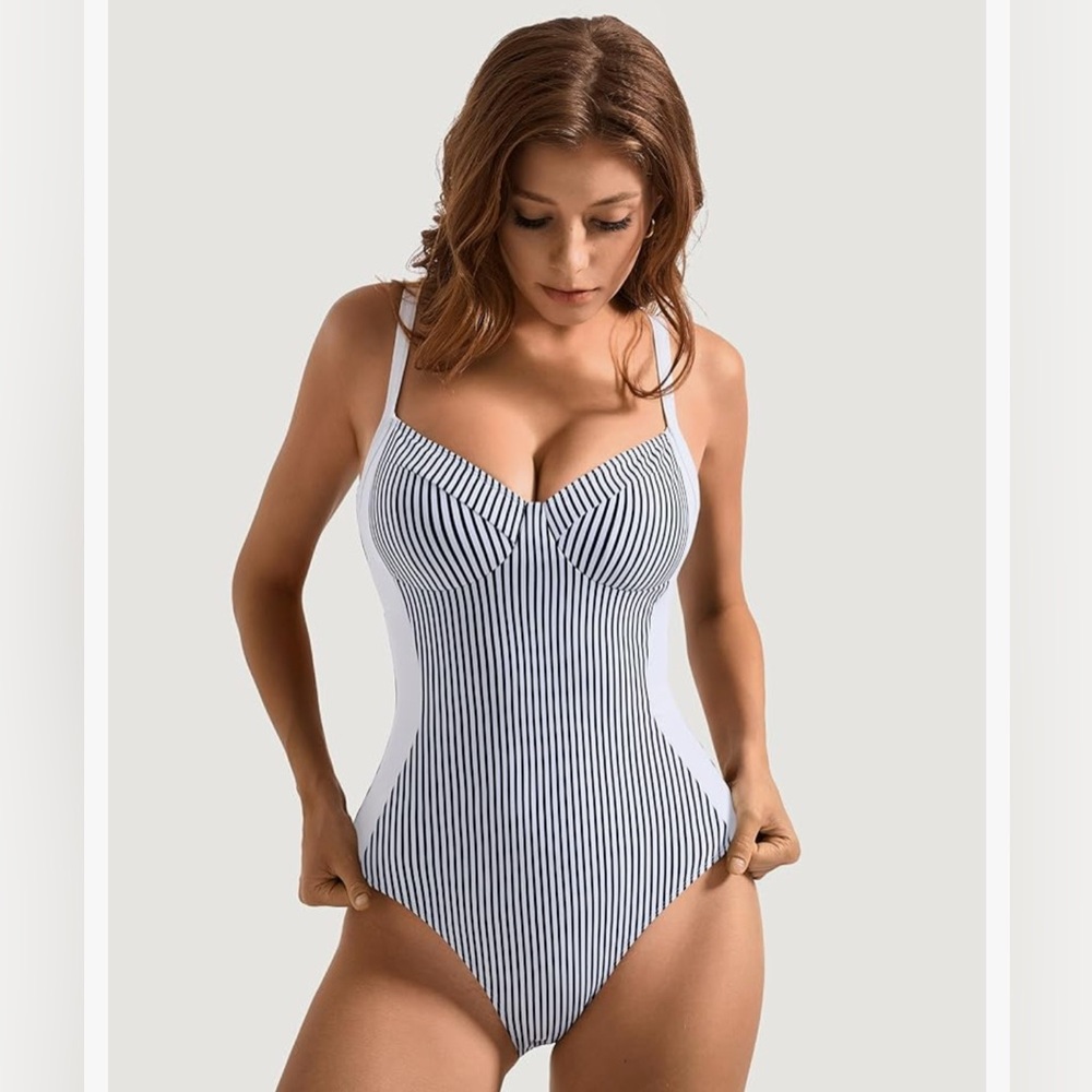 Stylish Striped One Piece Swimsuit  - Gray and White S